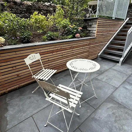 Cosy Lakeland Flat Between & Windermere *