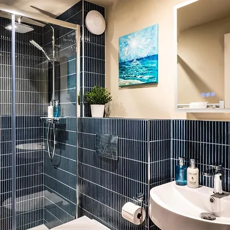 Cosy Lakeland Flat Between & Windermere Apartman *